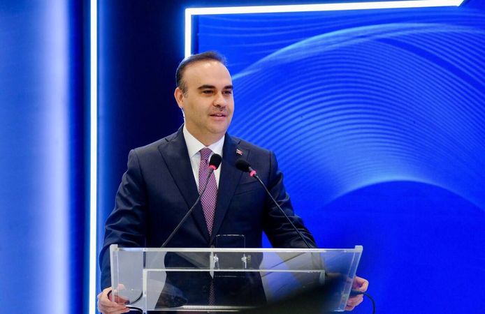 Bakan Kacır, “Gençlerimiz Bilim Olimpiyatlarından Yine Madalyalarla Döndüler”