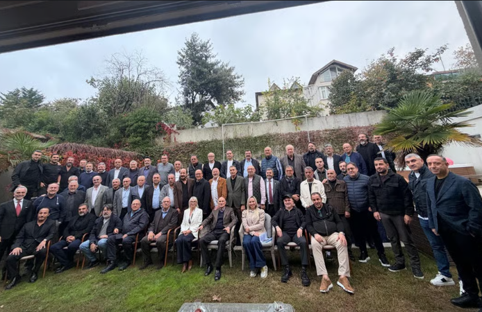 İSO seçimlerine saatler kala Adnan Dalgakıran cephesinden birlik fotoğrafı