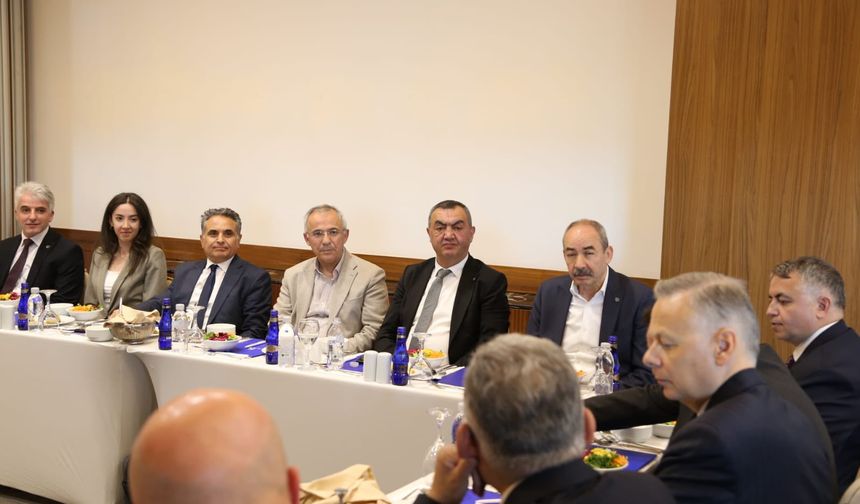 Bakan Yardımcısı Özgür Volkan Ağar Başkanlığında Kayseri ekonomisi istişare toplantısı gerçekleştirildi