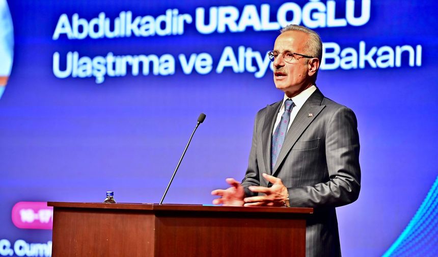 Bakan Uraloğlu: Sosyal medya tehdit alanı olmayacak