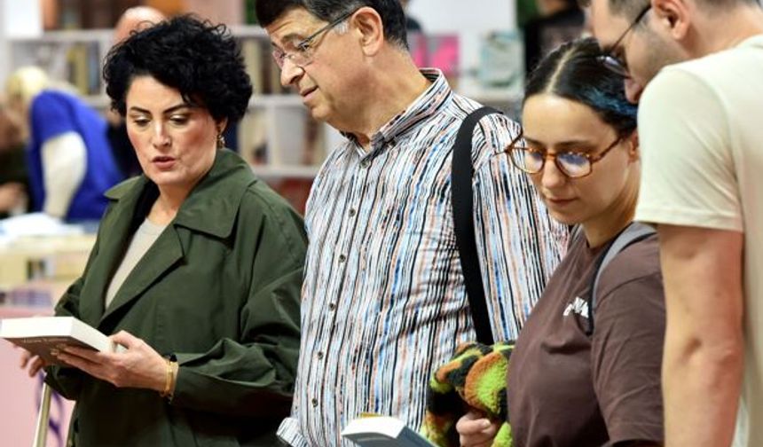 42. İstanbul Kitap Fuarı “Edebiyatın Her Hali” temasıyla Aralık’ta başlıyor