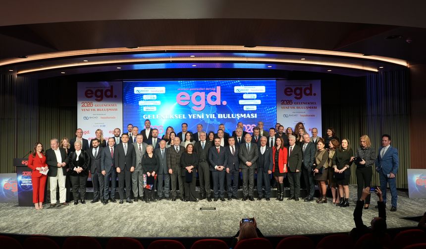 EGD, ekonomi gazeteciliğinin duayenlerini ödüllendirdi