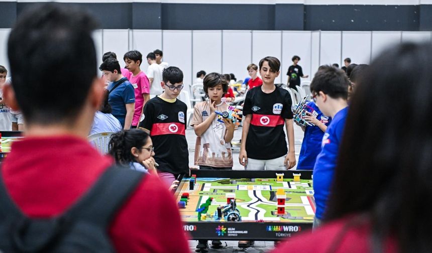 Dünya Robot Olimpiyatı Türkiye Finali’nde teknoloji ve yaratıcılık bir araya geldi