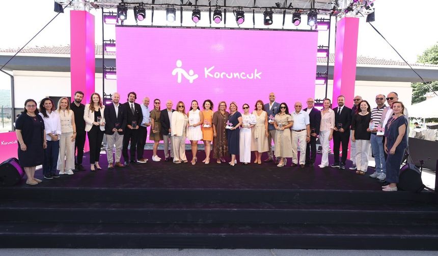 Koruncuk Vakfı’nda Mezuniyet ve Dayanışma Coşkusu