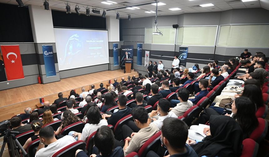 ULUTEK Yazılım Vadisi Staj Programı Başladı: Üniversite ile Sanayi Arasında Yeni Yetenek Köprüsü