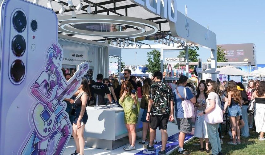 Manifestival’de TECNO Rüzgarı! Gençler Yapay Zekayla Kendi Şarkılarını Besteledi!