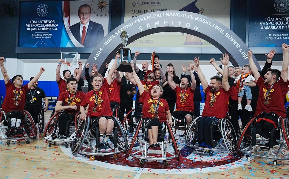 Galatasaray Fuzul, Engelleri Aştı, Zirveye Ulaştı!