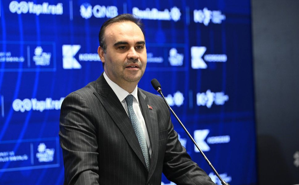 Bakan Kacır: “Refinansman Kefalet Programı ile KOBİ’lere 37,5 milyar liralık kredi erişimi sağlanacak”