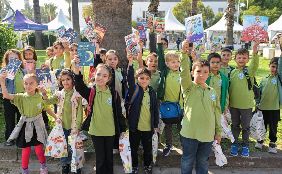 İZKİTAP 7. İzmir Kitap Fuarı Kültürpark’ta Ziyaretçilerini Ağırlayacak