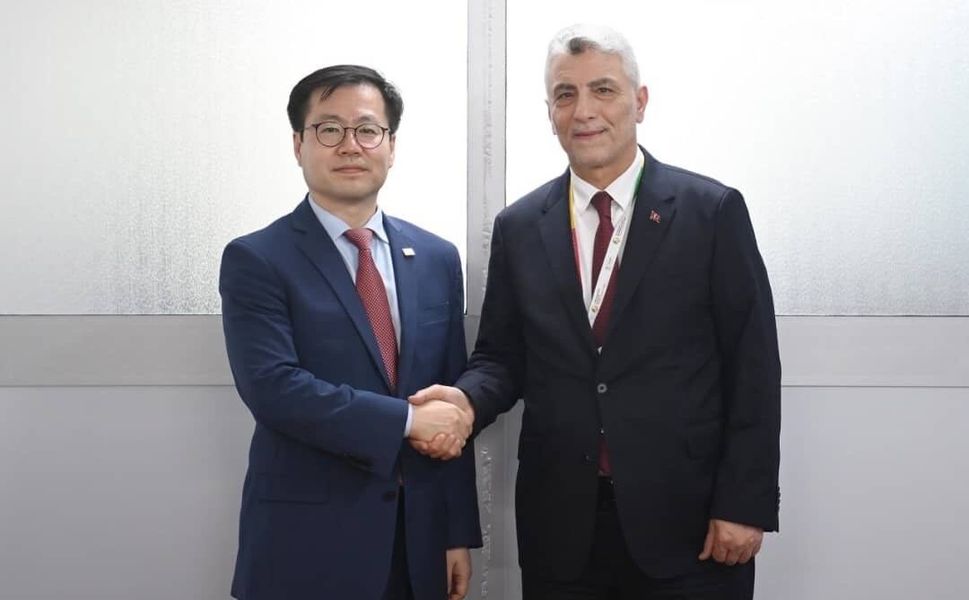 Ticaret Bakanı Ömer Bolat, DTÖ 14. Bakanlar Konferansı kapsamında Kore ile ekonomik iş birliğini değerlendirdi