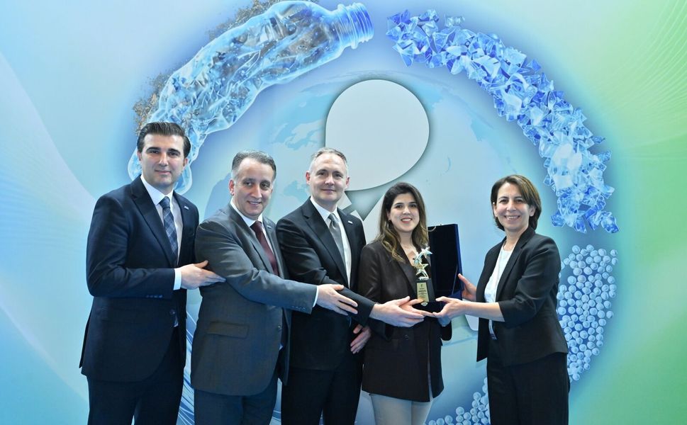 Geri dönüştürülmüş PET kahve kapağına ödül