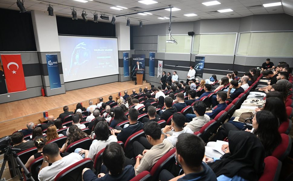 ULUTEK Yazılım Vadisi Staj Programı Başladı: Üniversite ile Sanayi Arasında Yeni Yetenek Köprüsü