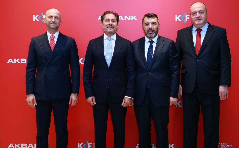 Akbank ve KGF'den KOBİ'lere Türkiye'de İlk Dijital Kefaletli Kredi Dönemi
