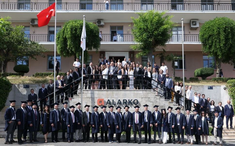 Alarko MBA ve Yenibirlider Programları Yeni Mezunlarını Verdi