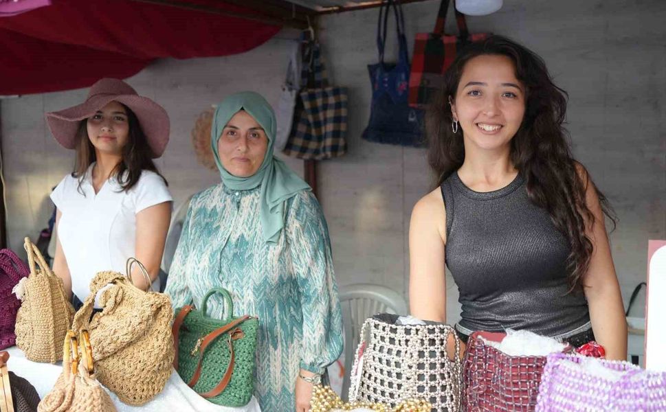 Kadın Emeği Festivali’nde el emeği ürünlere yoğun ilgi