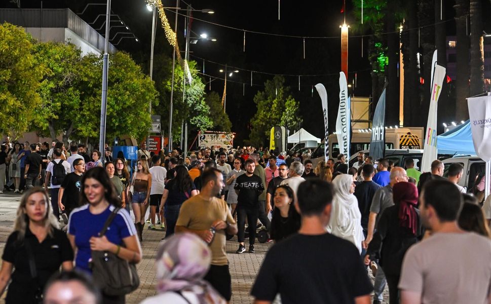 Teoman’dan 95. İzmir Enternasyonal Fuarı’nda müzik şöleni