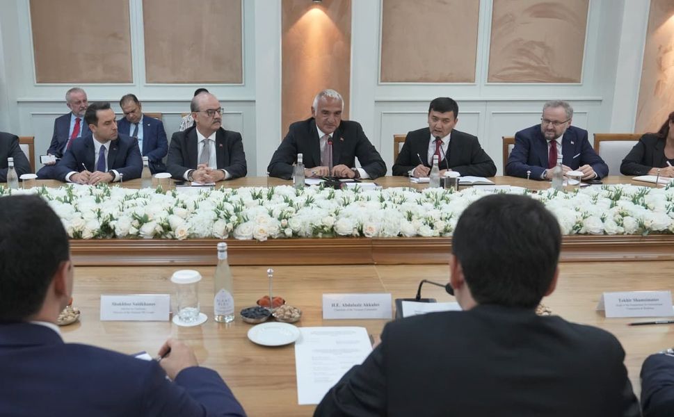 Bakan Ersoy, Özbekistan’ın Bağımsızlığının 35. Yıl Dönümünde Taşkent’te