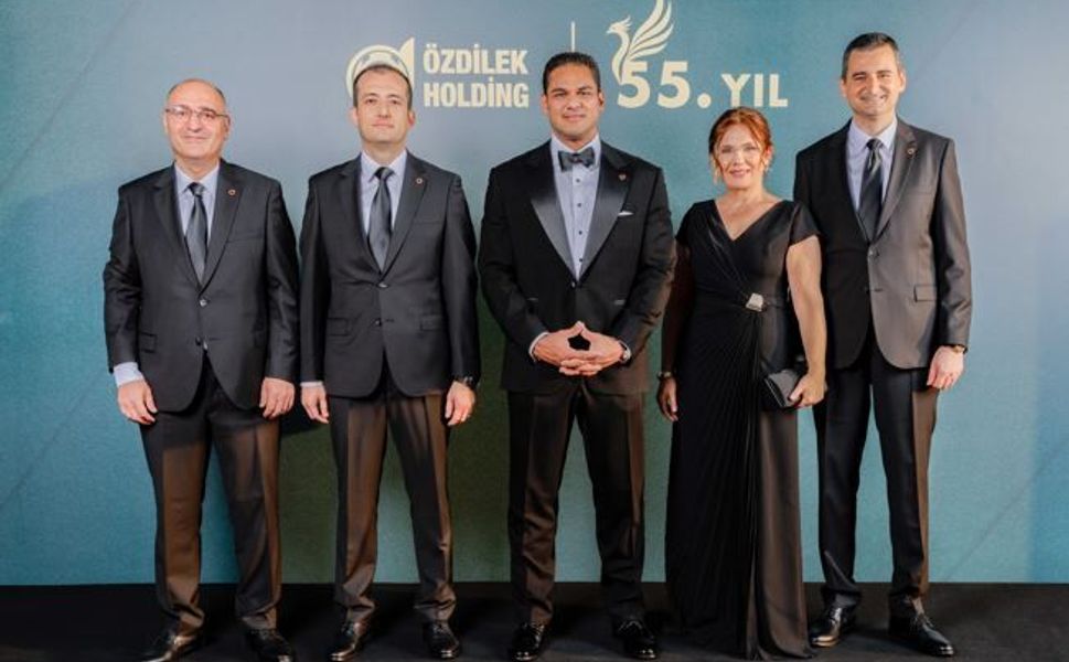 Özdilek, 55. Yılını Çırağan’da Kutladı