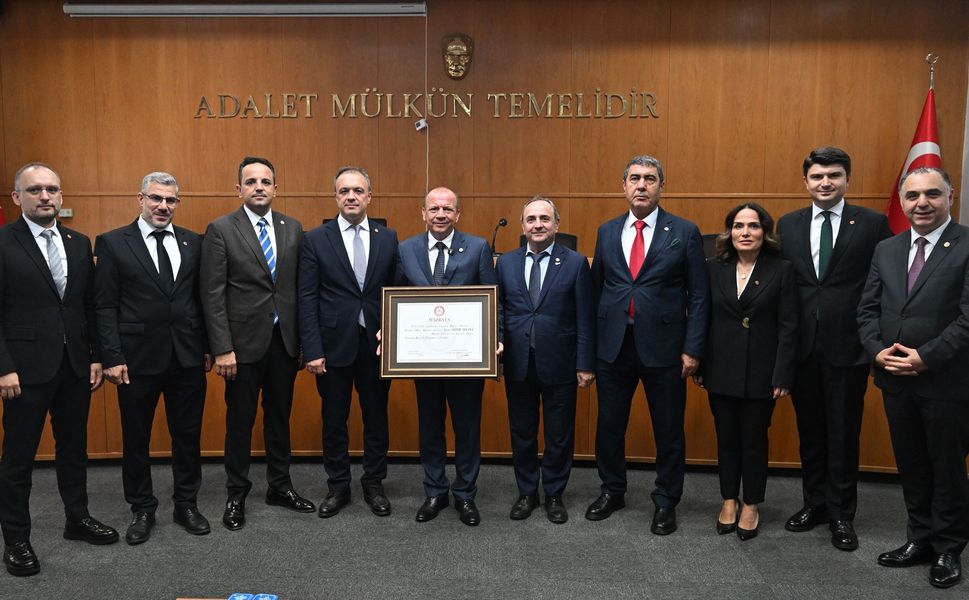 BTSO Yönetim Kurulu Başkanı Özer Matlı Mazbatasını Aldı