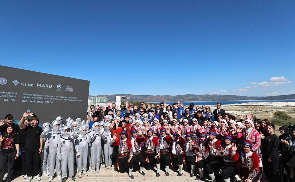 Bakan Kacır, Türk Ve Yabancı Astronotlarla Salda Gölü’nde Bilim Merkezi Açılışını Gerçekleştirdi