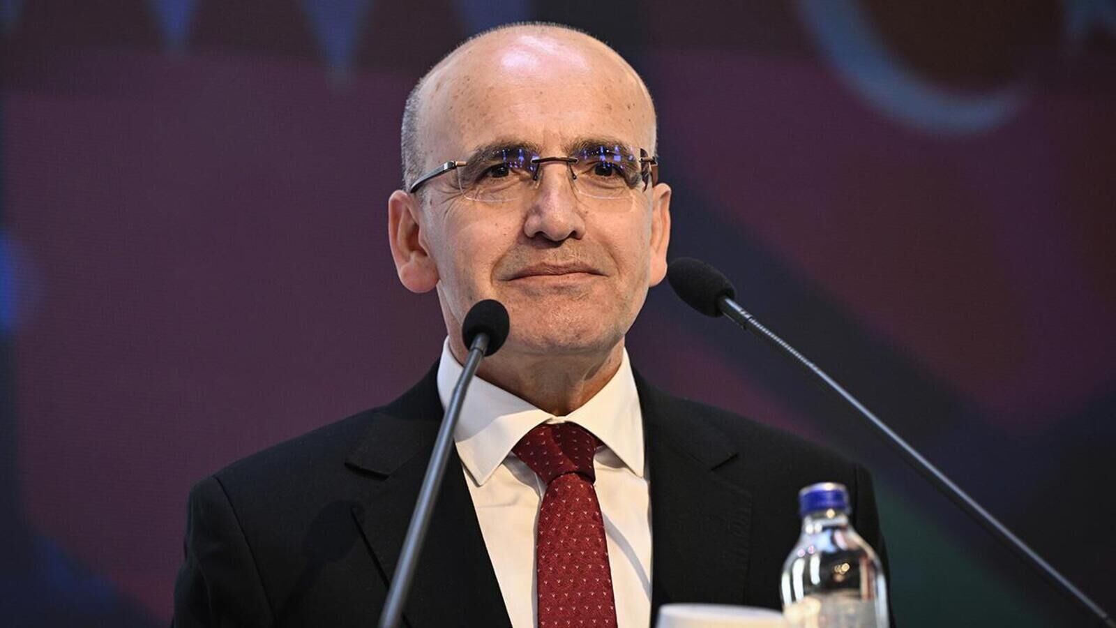 Hazine ve Maliye Bakanı Şimşek "istifa" iddialarını yalanladı