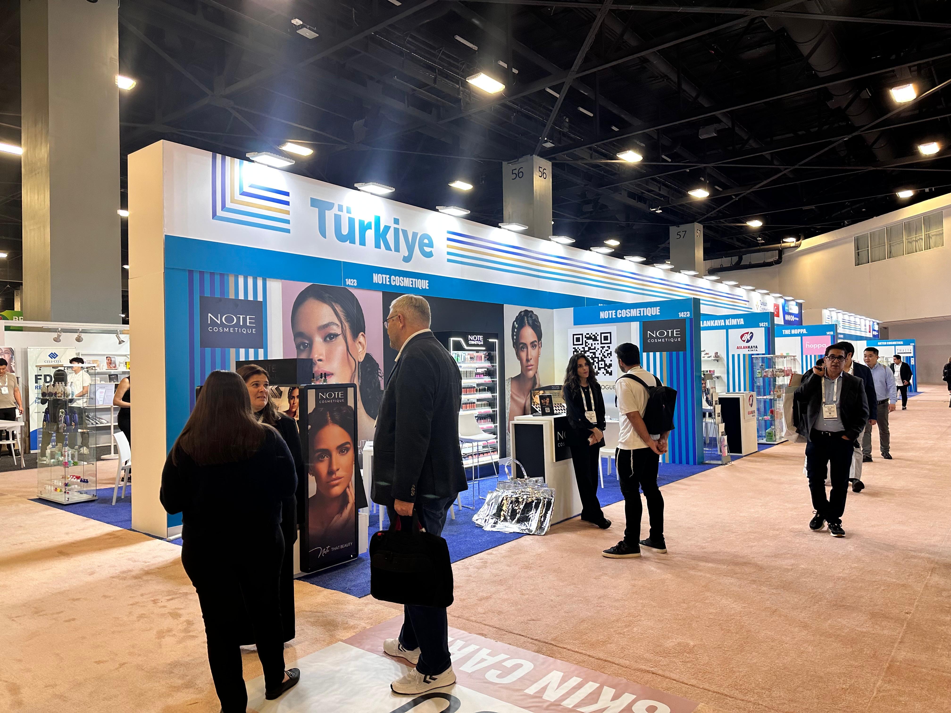 1738150561 Cosmoprof North America Miami Fuari 1