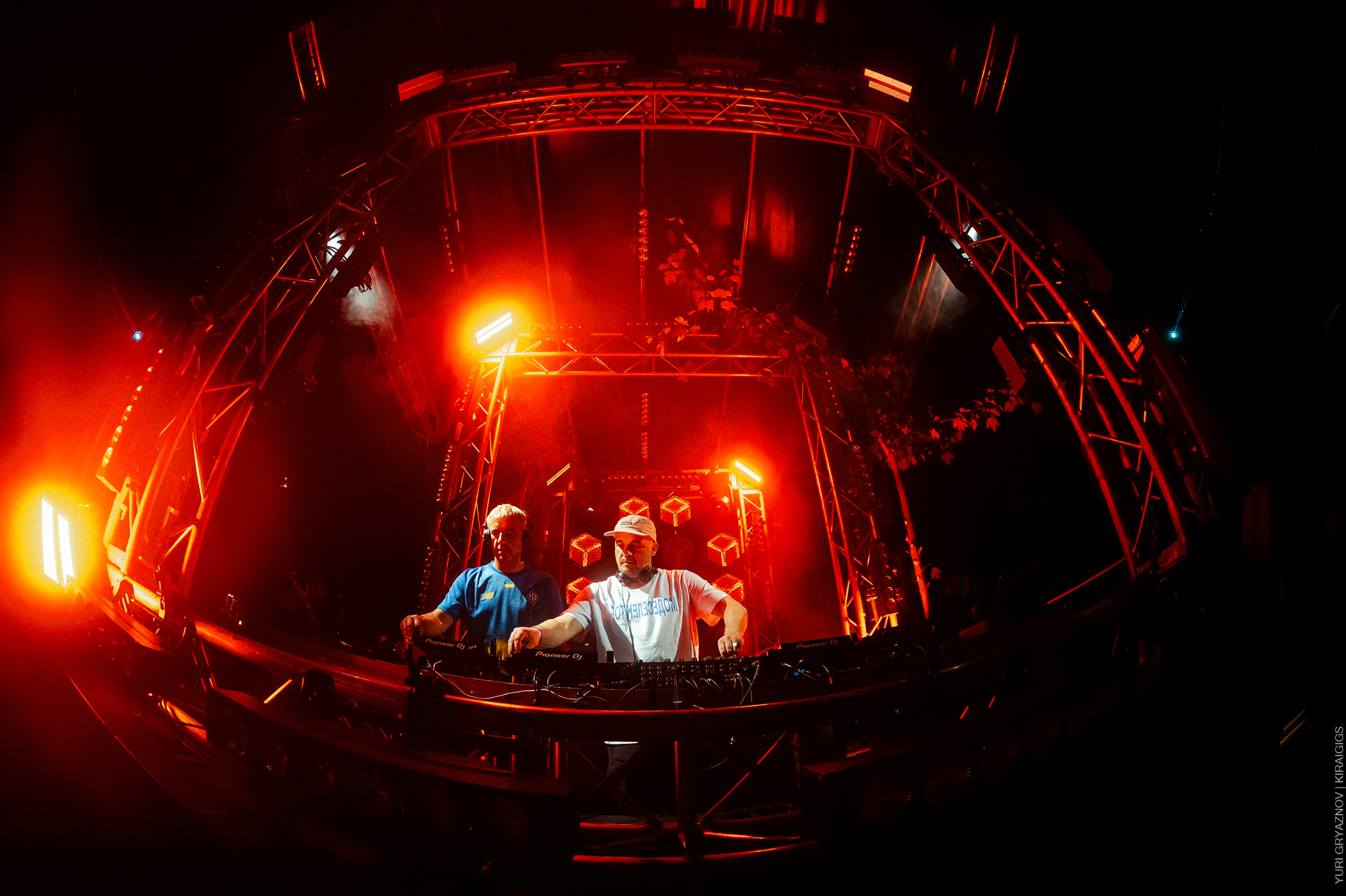 1745927438 Zorlu P S M 1 Modeselektor 1