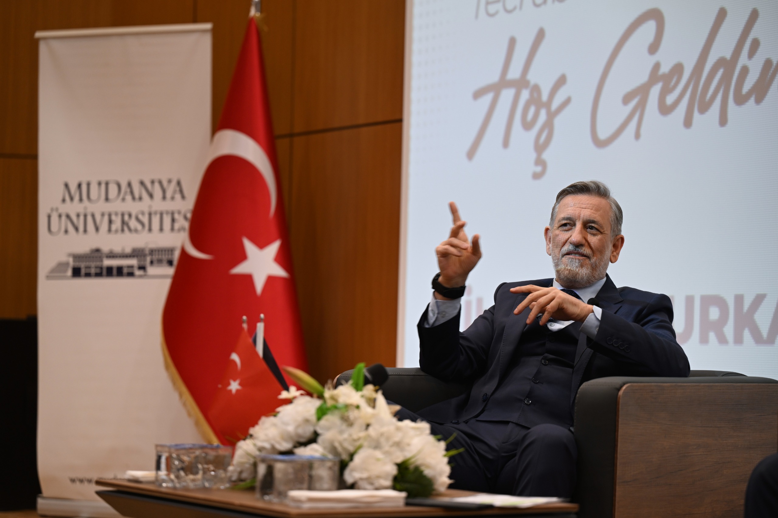 Başkan Burkay Mudanya Üniversitesi'nde Gençlerle Buluştu (4)