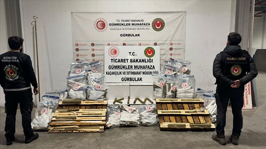Gümrük Muhafaza Ekipleri 182 Kilogram Uyuşturucu Ele Geçirdi