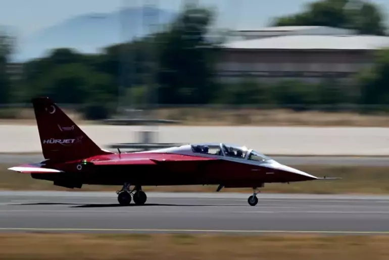 687F674E407805E46C03Ca19