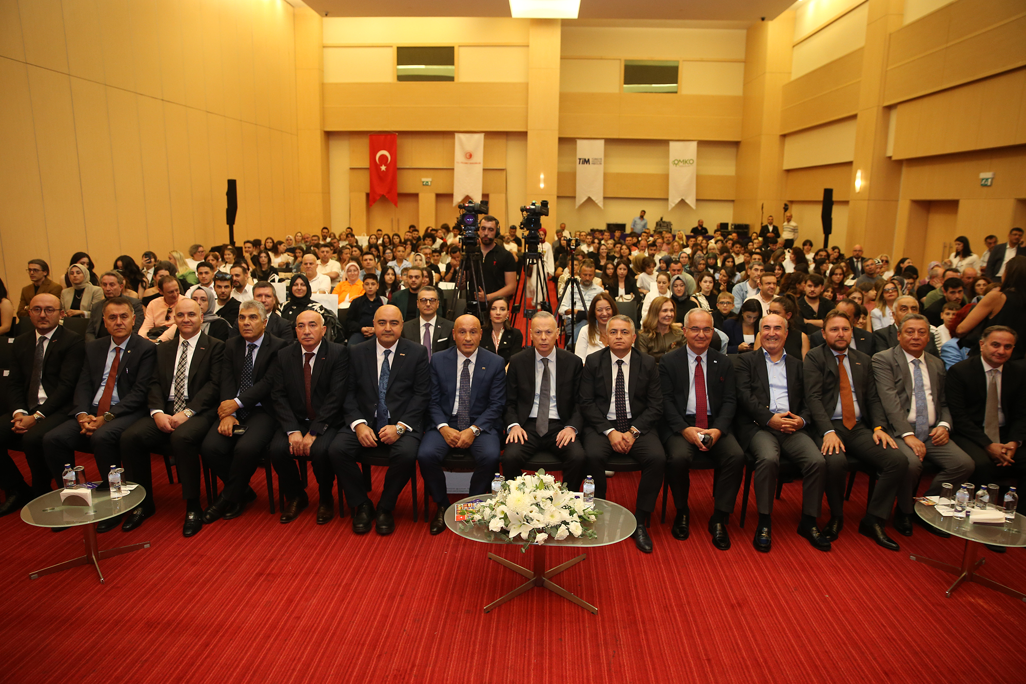 Mobilya Tasarim Yarismasi Odul Toreni 1