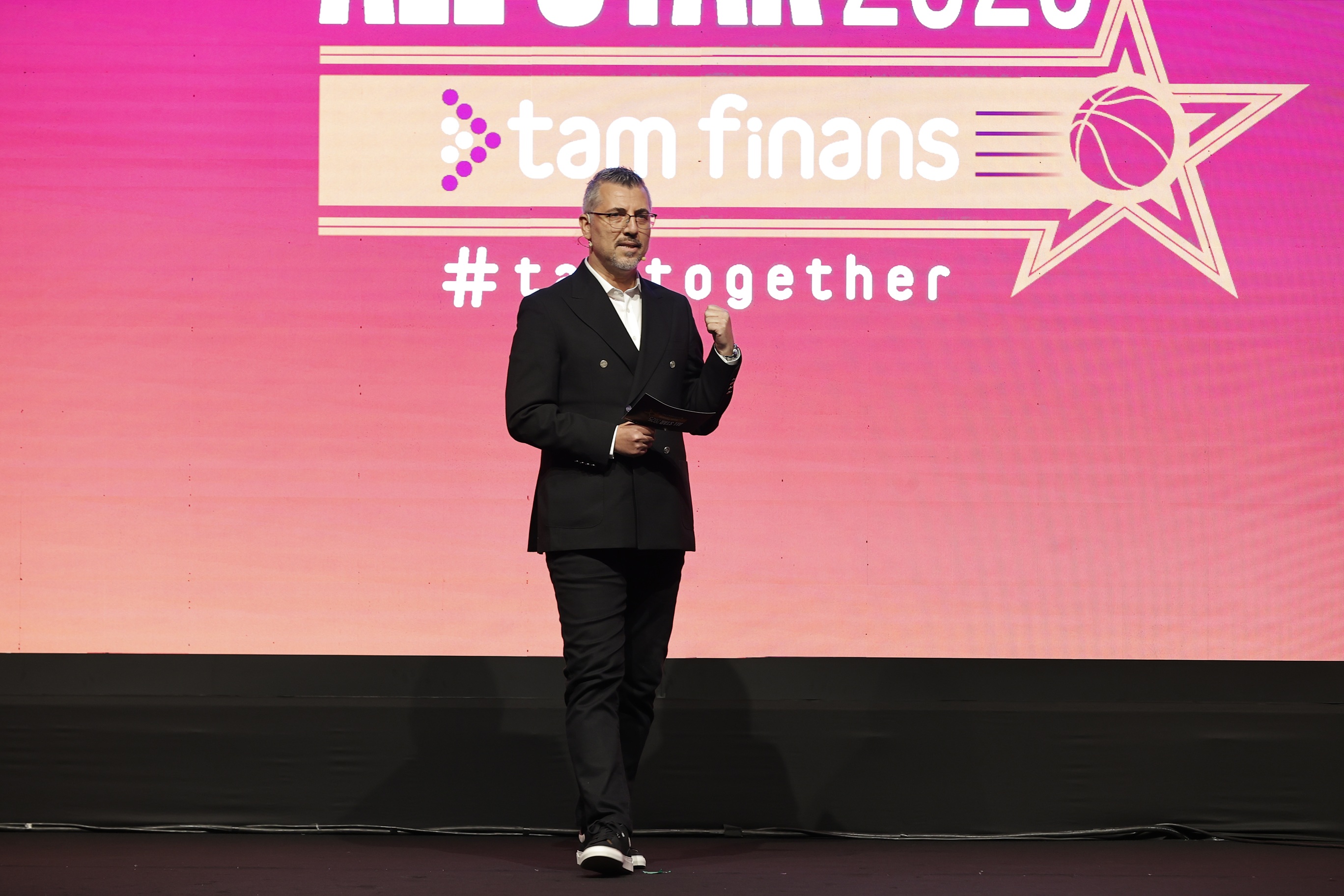 Satış Ve Pazarlama Kıdemli Genel Müdür Yardımcısı Hayati Çelikcan