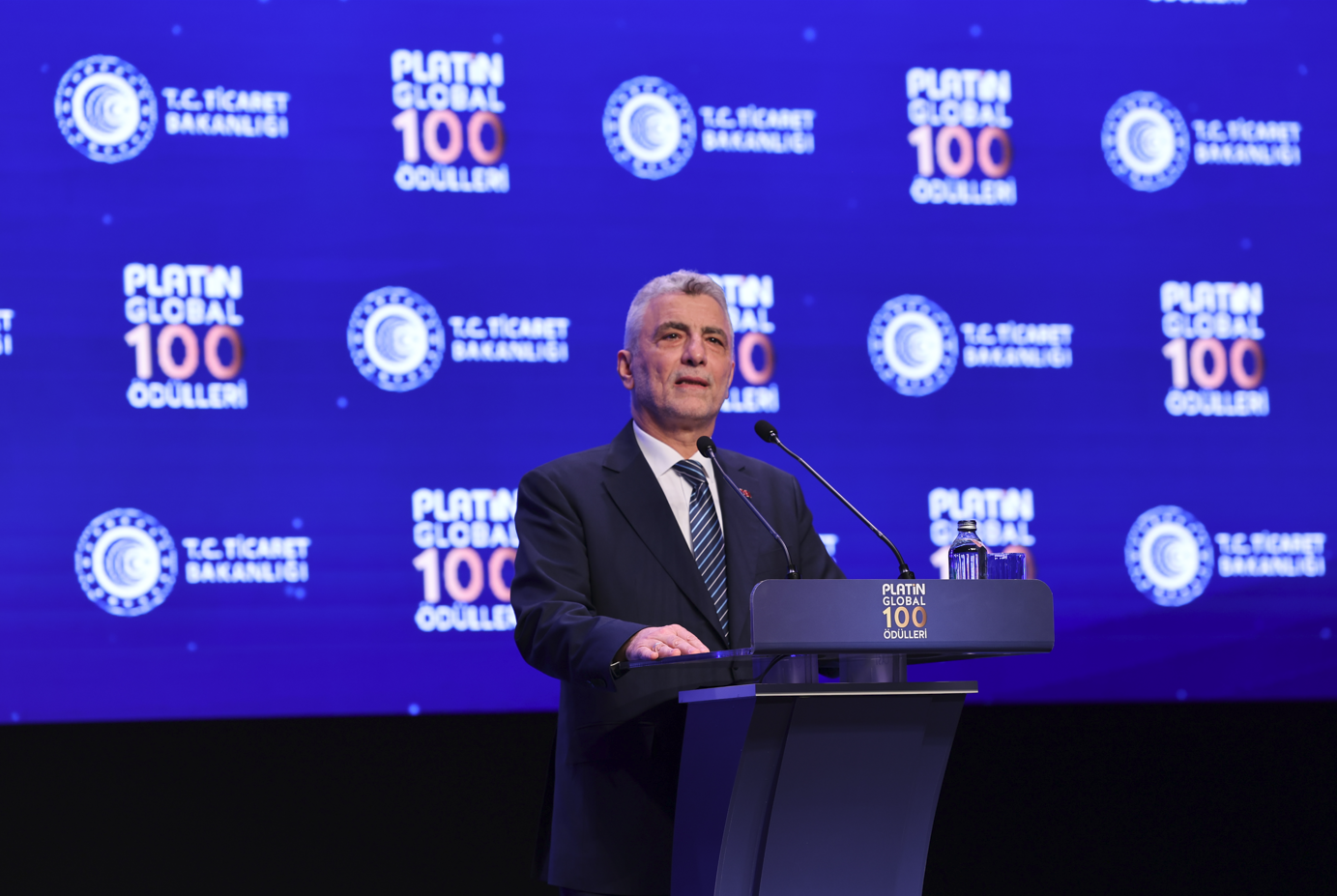 Ö M E R B O L A T T