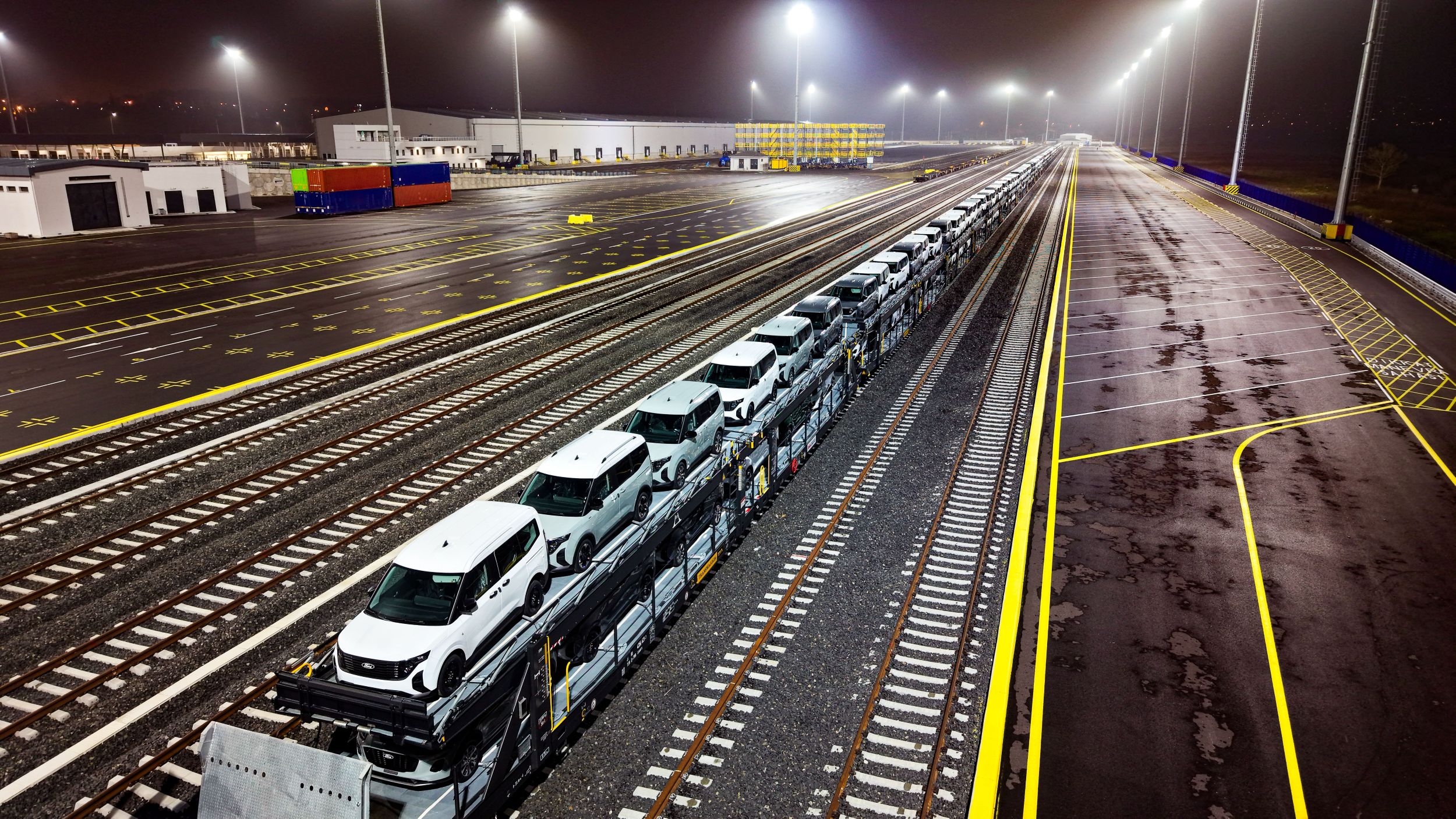 1770372438 Railport 1