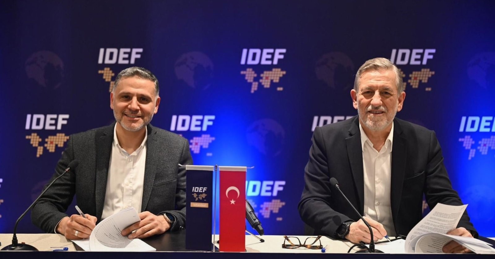 H Bmo Be X W8 A E Ny0 R