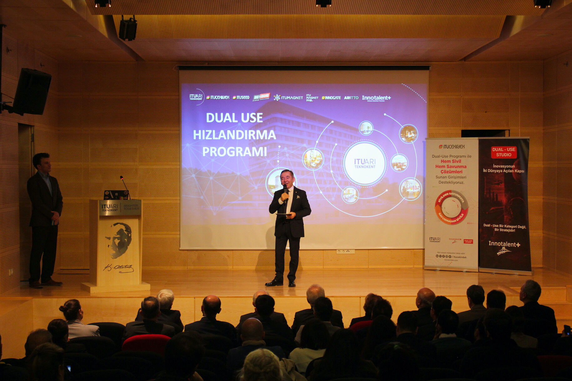 İ T Ü A R I Teknokent Genel Müdürü Prof. Dr. Attila Dikbaş 2 104536088