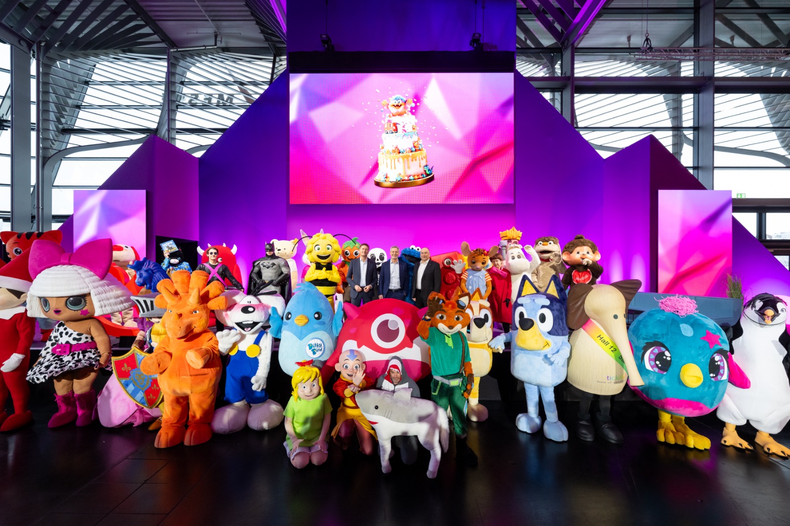 T Ü K İ D Turkkirtasiye Sektorunu Temsilediyor