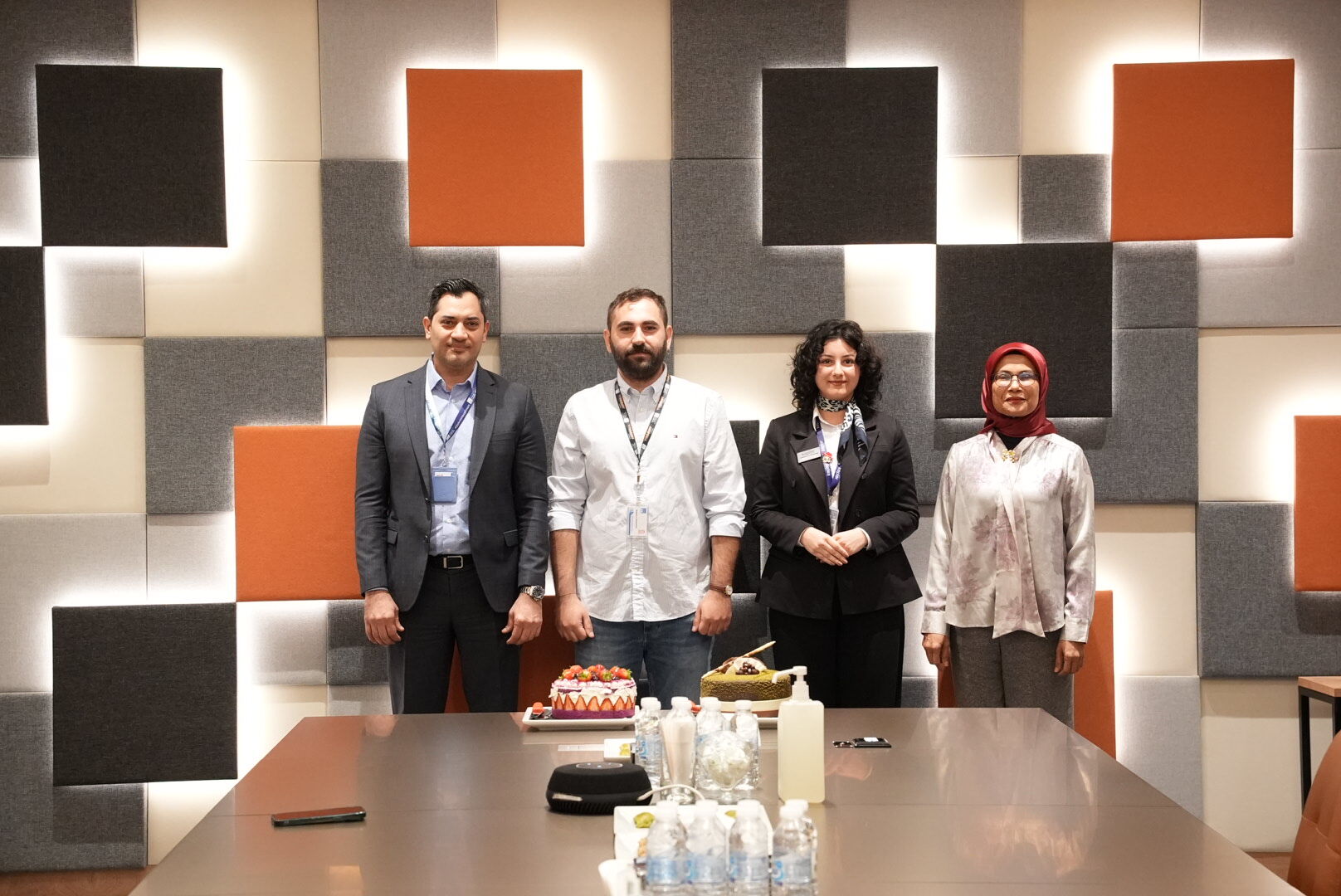 1777364430 I S G M A H B D L 2