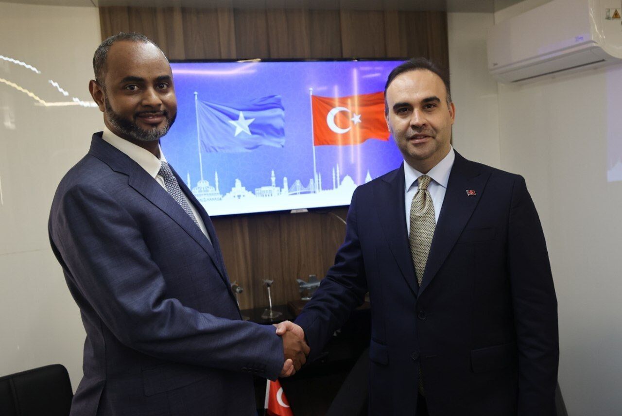 Sn Bakan Kacır Ve Somali Limanlar Ve Deniz Ulaştırma Bakanı Sayın Abdülkadir Muhammed Nur