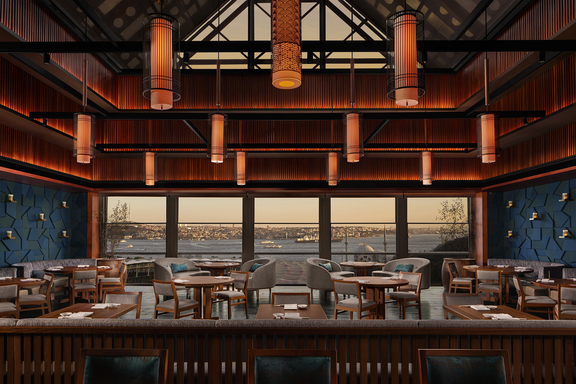 The Ritz-Carlton, Istanbul Küresel Başarısını Üç Farklı Kategoride Taçlandırdı
