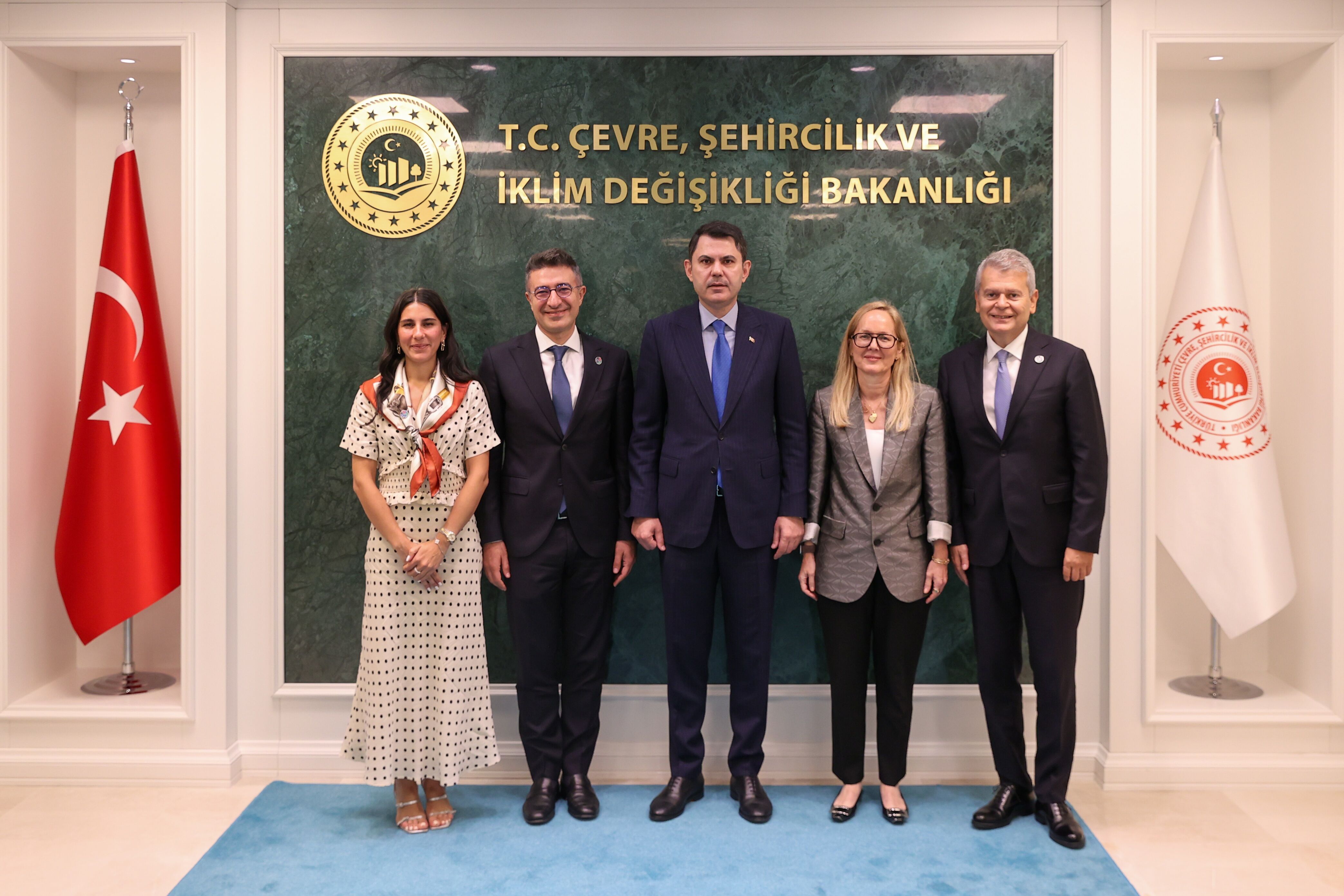 1785147792 Rem Barzilay Mahmut Akten Murat Kurum Sinem Edige Cemal Onaran-2