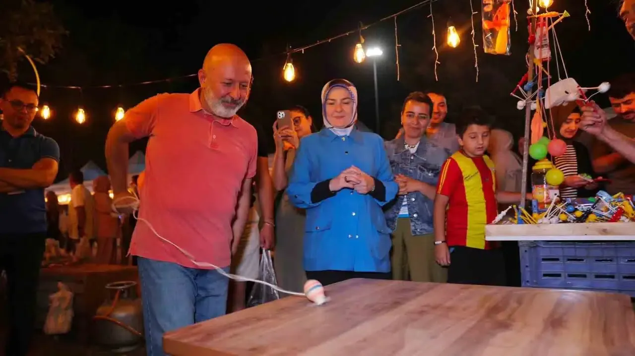 5013 Kayseride Yesilcam Aksamlari Fuar 38 Nostalji Yasatiyor