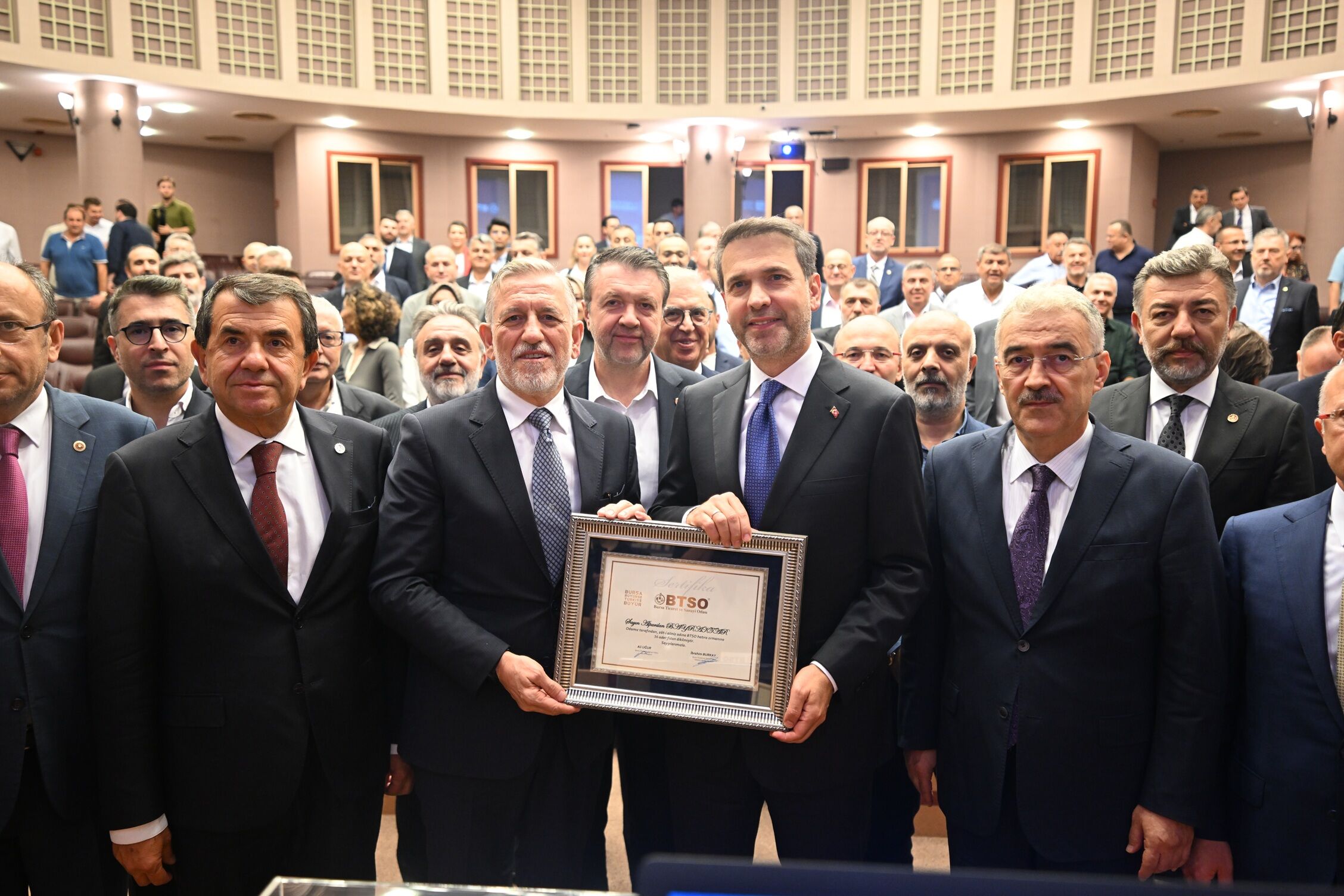 Bakan Bayraktar BTSO Meclisi’nde: “Bursa’nın enerji talebi Türkiye’den daha hızlı artıyor”