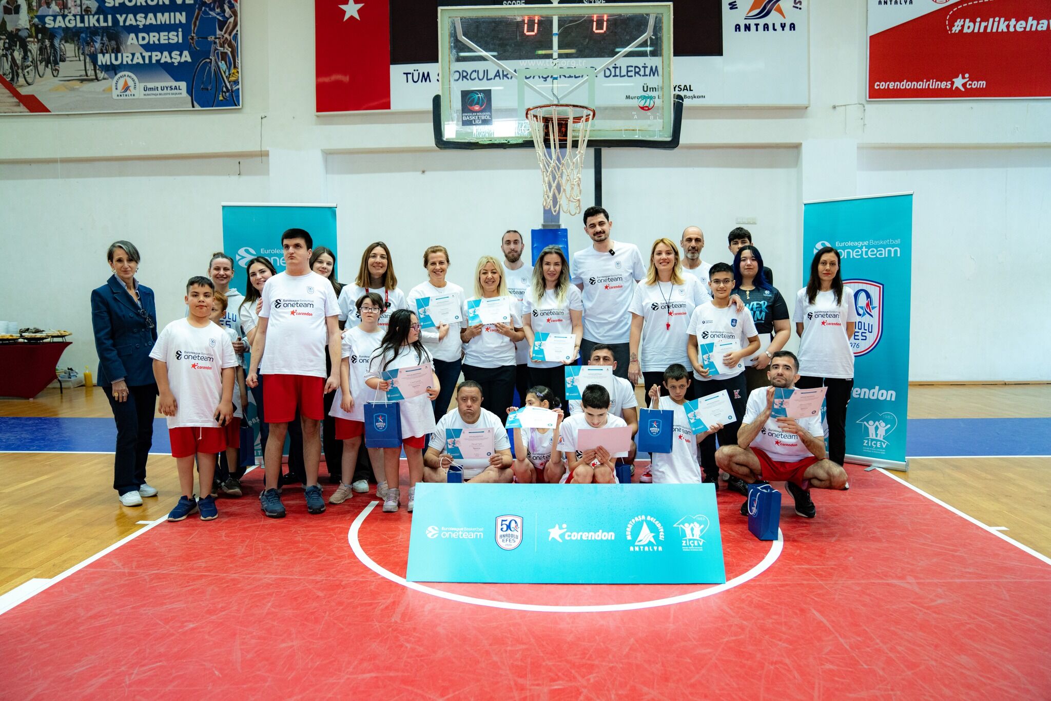 1788339630 Anadolu Efes One Team 2
