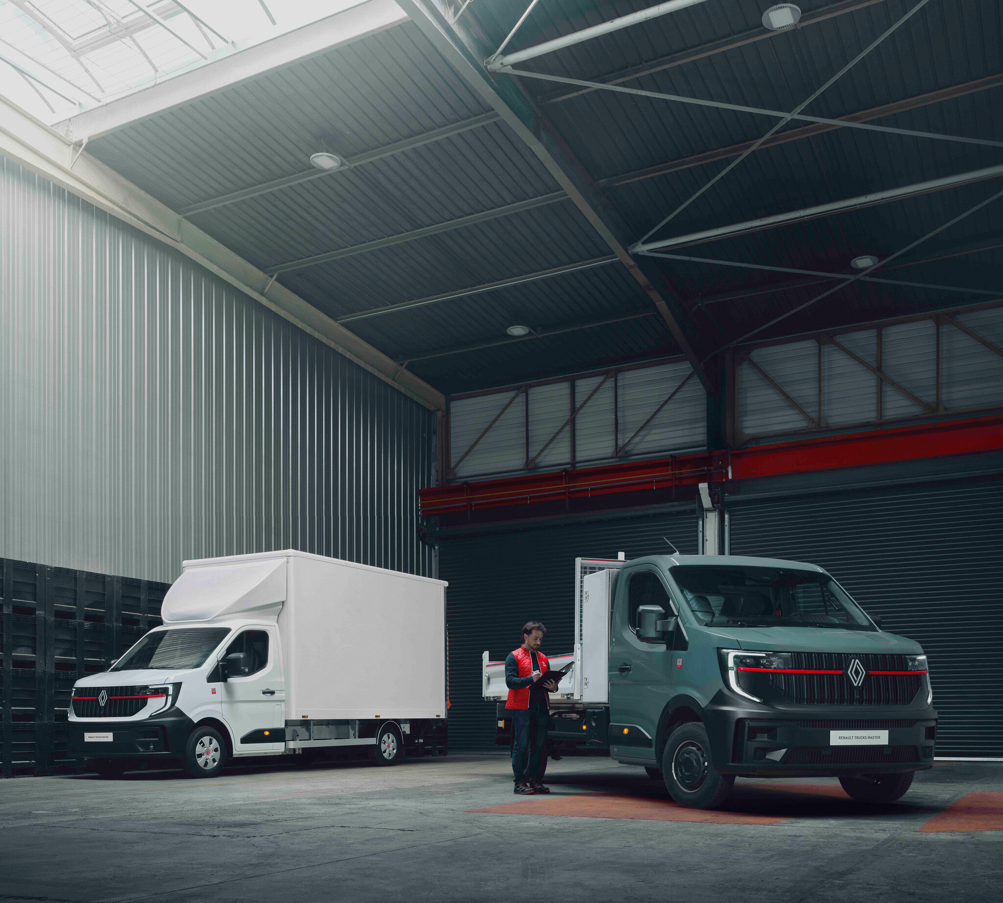 1790676658 Renault Trucks Master Red E D I T I O N Go Rsel 3