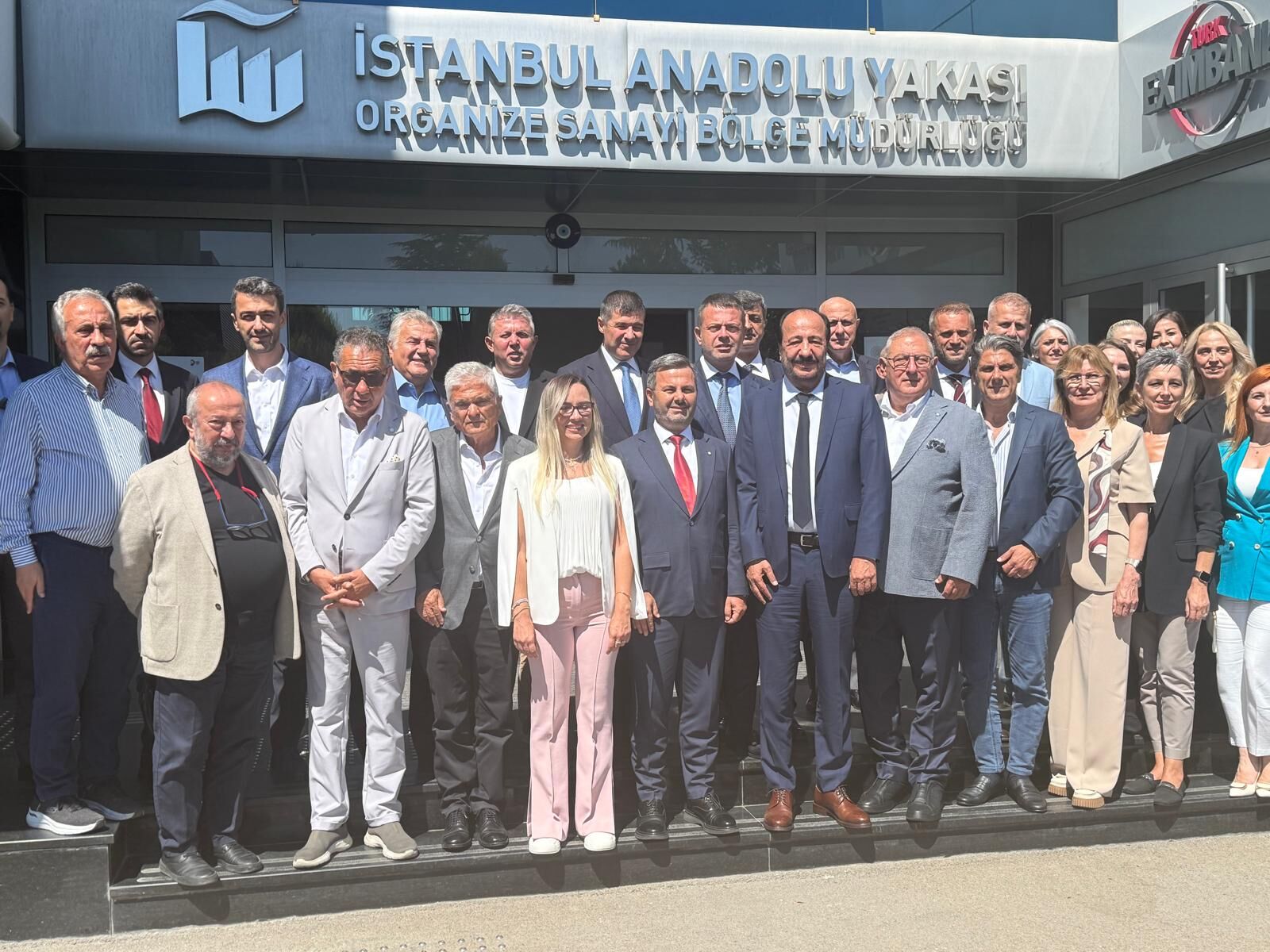 İSO Yönetim Kurulu Üyesi Murat Çökmez’den Adnan Dalgakıran’a destek