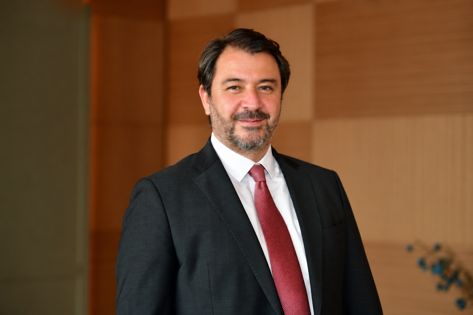 PwC’nin “Efsane Cuma Dosyası 2026” araştırması: Tüketici artık indirimi görüyor, araştırıyor ve doğruluyor